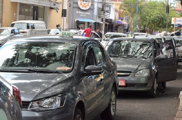 Secretaria de Segurança convoca 44 novos taxistas em Franca 