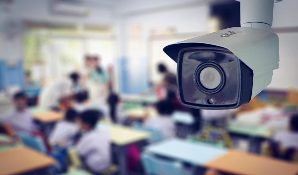 Vereadores discutem regras para instalação de câmeras em creches e escolas 