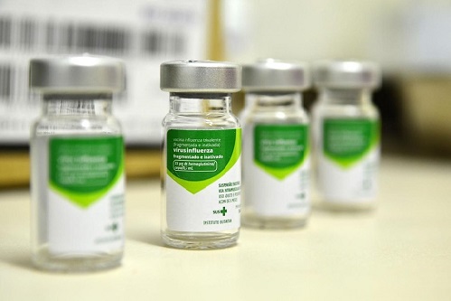 Vacinação contra gripe é realizada em 5 postos de saúde em Franca