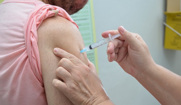 Saúde promove Dia 'D' da vacinação contra Influenza neste sábado