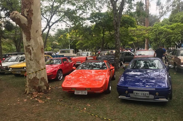 Franca sedia Encontro de Carros Antigos no Parque Fernando Costa