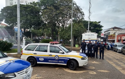 Guarda Civil e Vigilância Sanitária fiscalizam para evitar aglomerações em Franca 