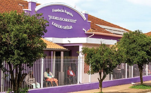 Fundação Judas Iscariotes contrata auxiliar de limpeza, almoxarifado e cuidador de idosos