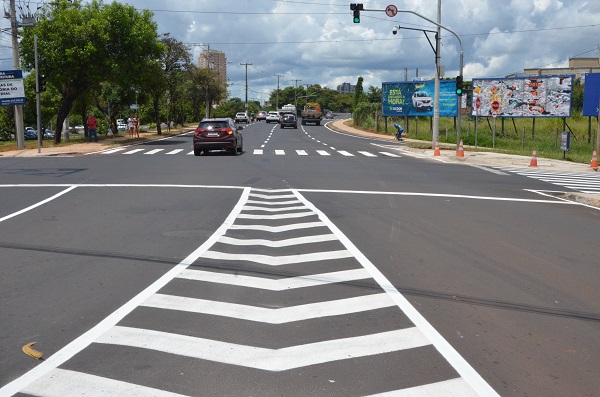 Trânsito: Emdef finaliza sinalização na rotatória do São Joaquim