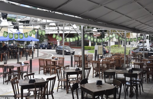 Bares e restaurantes reabrem em 39 cidades do interior paulista