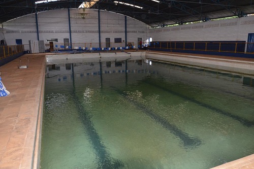 Prefeitura abre licitações para reforma e aquecimento da piscina do Poli