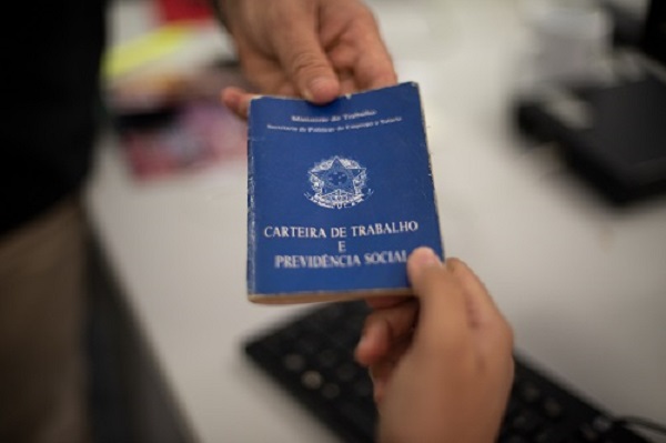 Franca bate recorde com 98 mil empregos com carteira assinada 