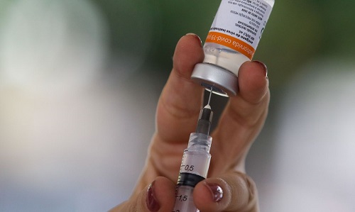 Saúde inicia vacinação de pessoas com 62 anos ou mais
