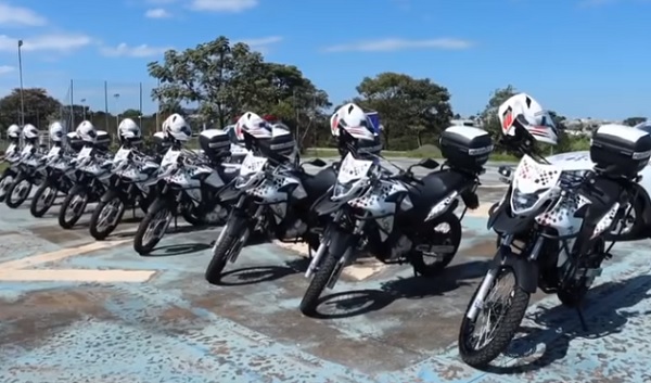 PM recebe 10 novas motos para fiscalização no trânsito de Franca 