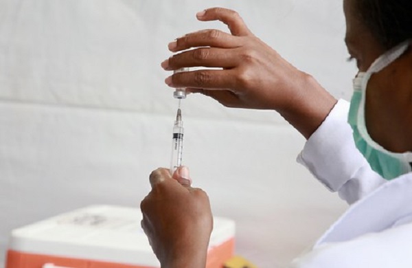 Franca mantém cinco postos para vacinação contra Covid e Gripe 