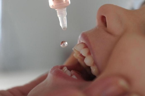 Vacinação contra paralisia infantil começa segunda-feira