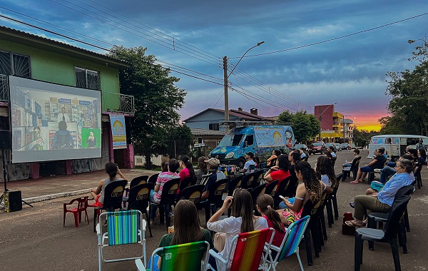Jardim Zelinda recebe sessões gratuitas do Cine Solar em Franca 