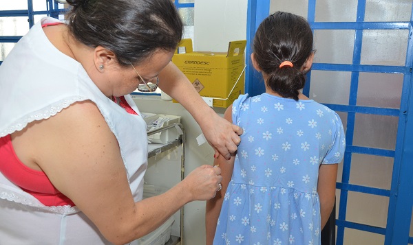Franca já vacinou mais de 330 pessoas contra a dengue