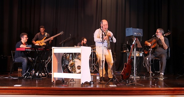 Coreto da Estação, em Franca, vira palco do show especial com o músico Erlindo Morato