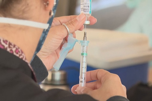 Franca intensifica vacinação contra a Covid-19; Veja! 