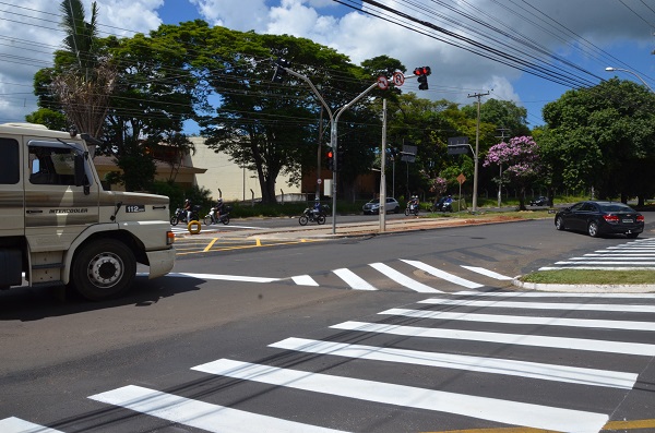 Novos semáforos entram em operação na rotatória do São Joaquim