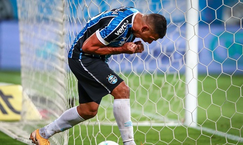Copa do Brasil: Com gol de Diego Souza, Grêmio bate São Paulo