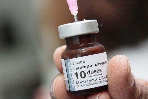 Sarampo: vacinação para pessoas de 20 a 49 anos vai até 30 de outubro