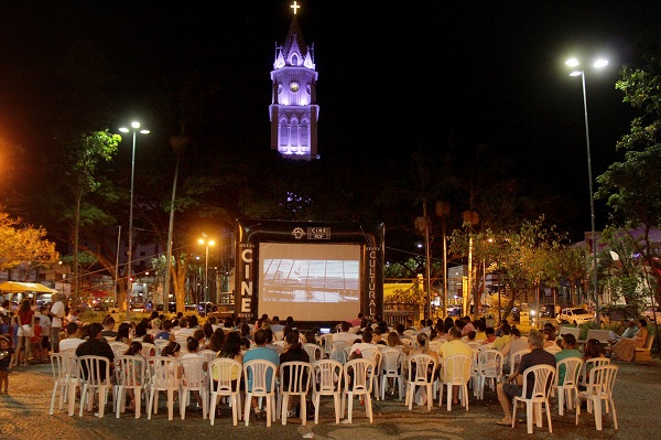 Cine no Centro e área kids na Estação: confira a programação da ACIF 