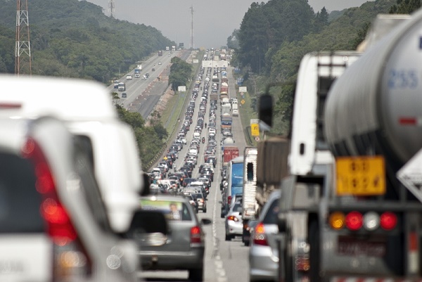 Mais de 1 milhão de motoristas estão com exame toxicológico vencido por mais de 30 dias
