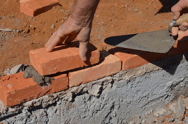 Emprega Franca faz ‘balcão de currículo’ para vagas na construção civil