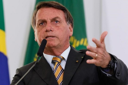 Bolsonaro anuncia aumento do salário mínimo para R$ 1,1 mil