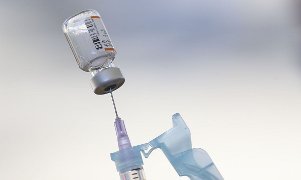 Ministério da Saúde quer liberar vacinação privada contra a Covid-19 